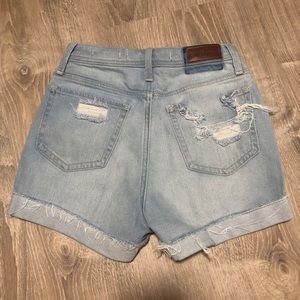 Hollister Ultra-High Rise Mom Shorts - Size 0/24